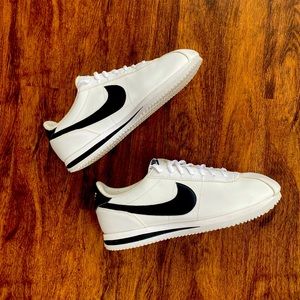 Nike Cortez size 10 worn twice never outside new laces just cleaned up nice